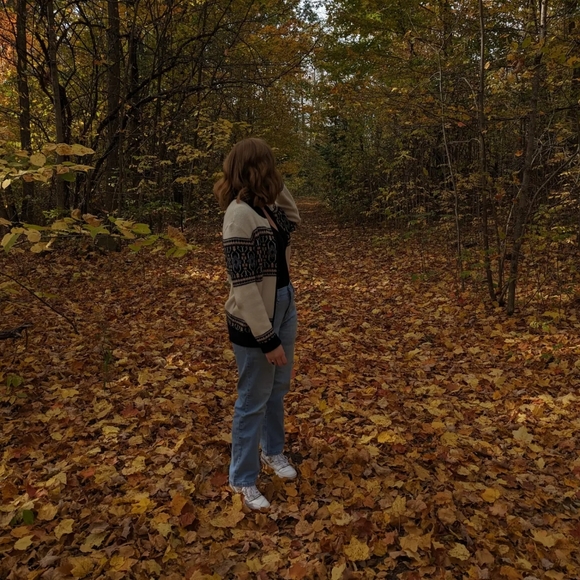 Meet your Posher, Chayse - Picture 1 of 1